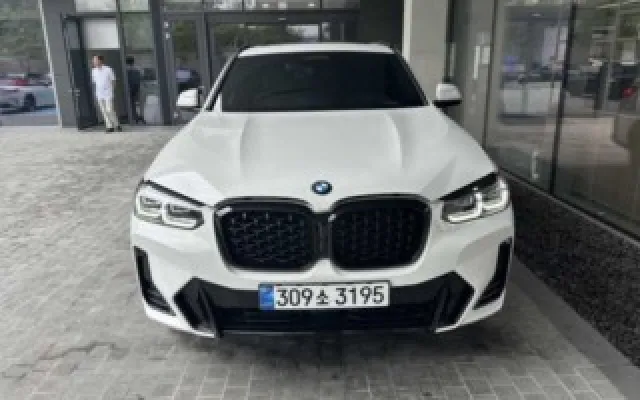 인천중고차싸이트 X4 (G02) xDrive 20i M 스포츠 프로 매물 사진 3 - 2025/12 7,162km